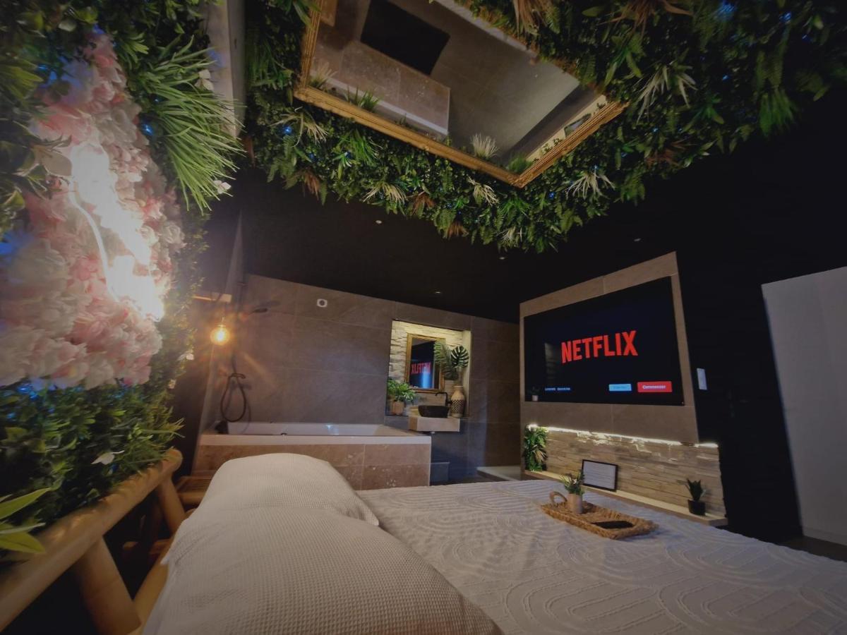 L'Experience Love Room Saint-Jean-Bonnefonds Dış mekan fotoğraf