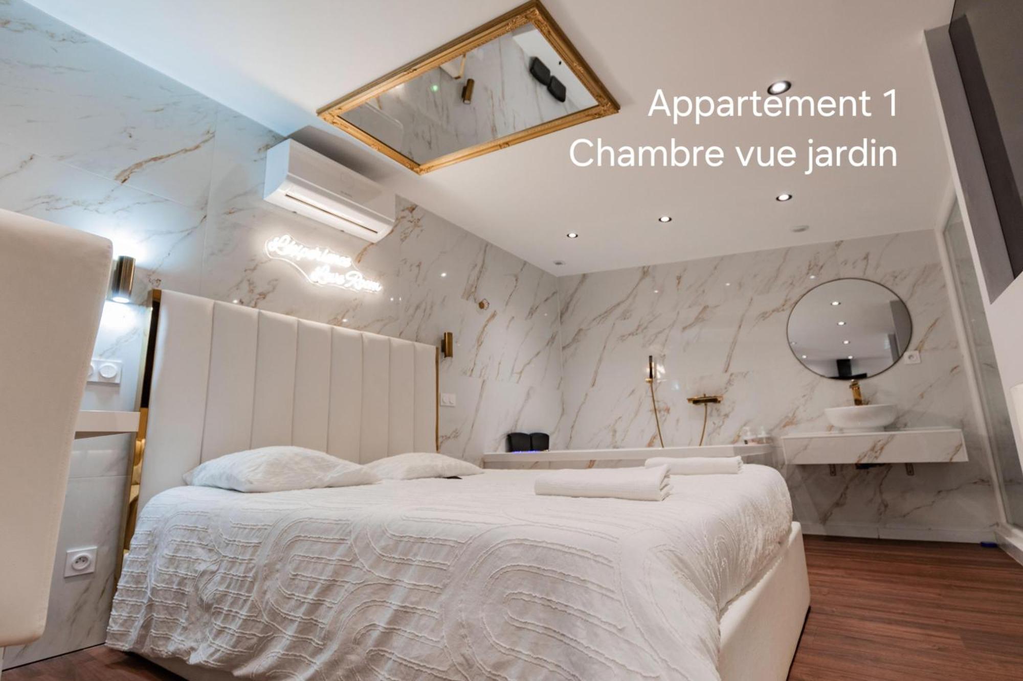 L'Experience Love Room Saint-Jean-Bonnefonds Dış mekan fotoğraf