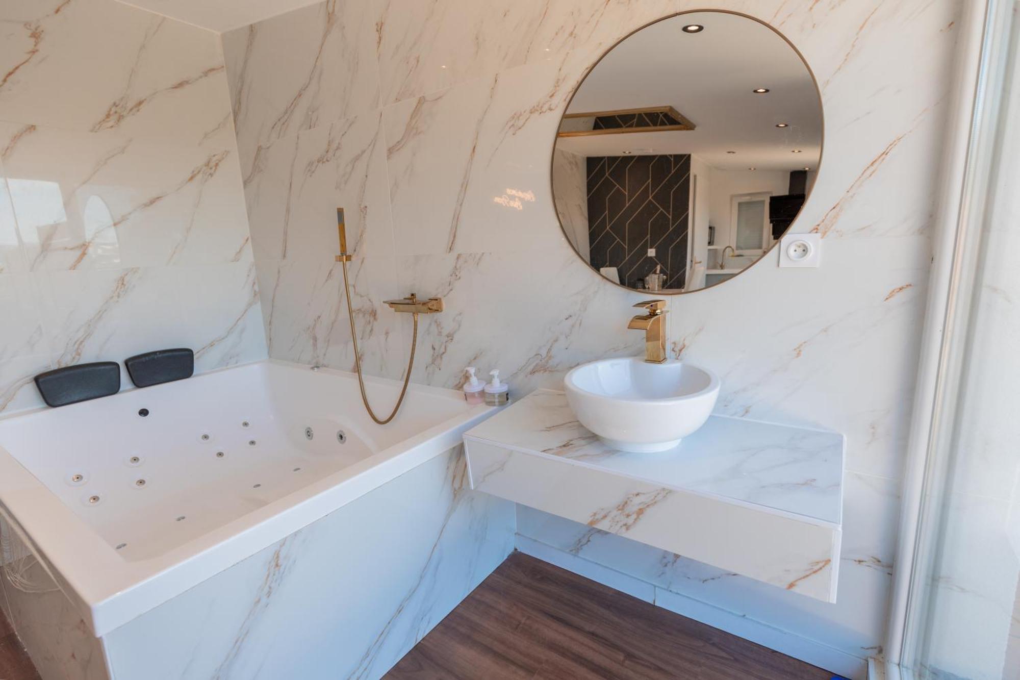 L'Experience Love Room Saint-Jean-Bonnefonds Dış mekan fotoğraf