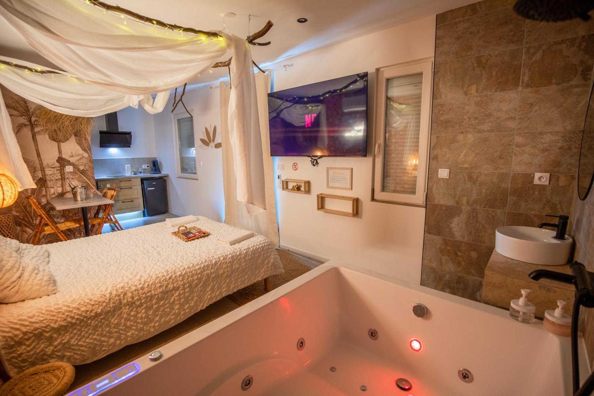 L'Experience Love Room Saint-Jean-Bonnefonds Dış mekan fotoğraf