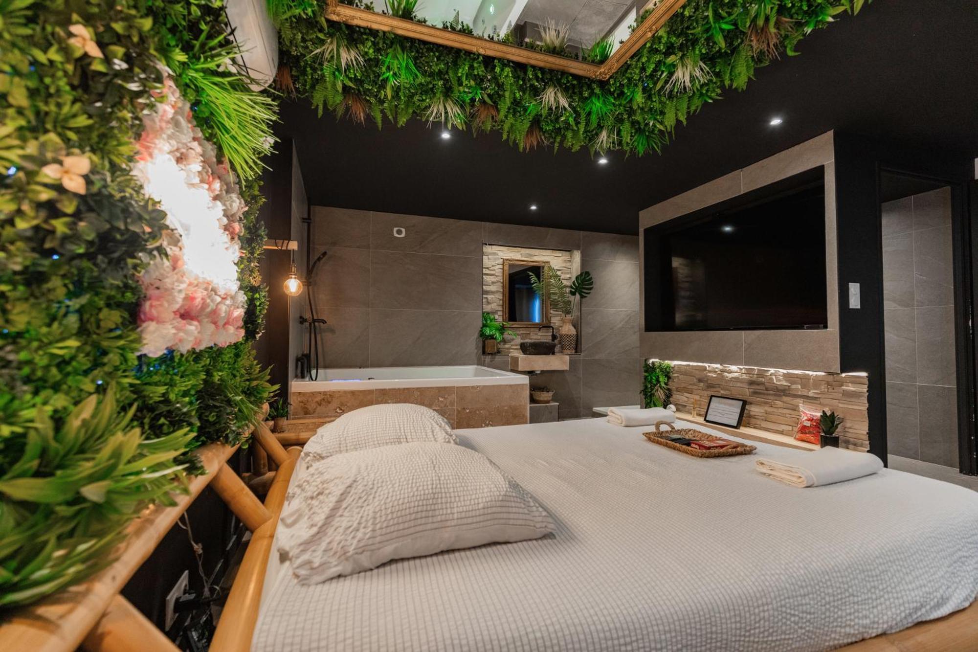 L'Experience Love Room Saint-Jean-Bonnefonds Dış mekan fotoğraf
